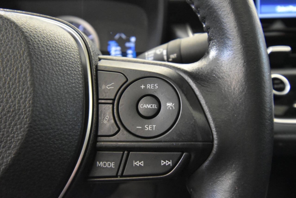 2022 Toyota Corolla SE 4dr Sedan CVT, Blue, Mileage: 43,789 - photo 25