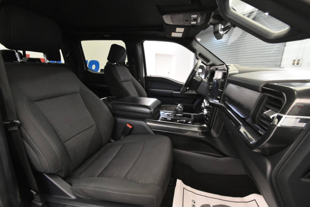 2021 Ford F-150 XLT 4x4 4dr SuperCrew 6.5 ft. SB, White, Mileage: 82,911 - photo 14