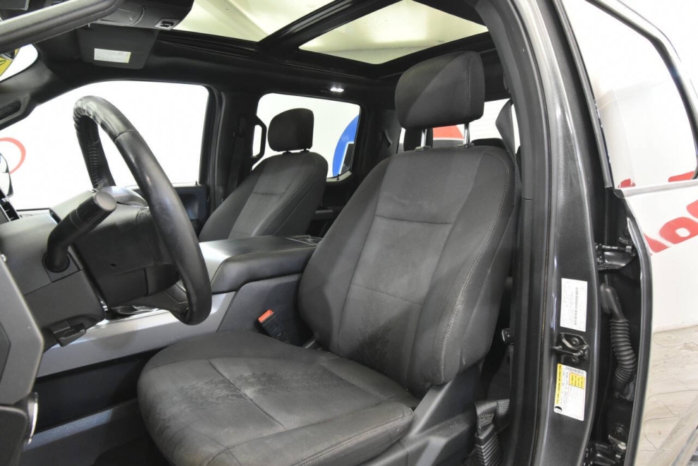 2020 Ford F-150 XLT 4x4 4dr SuperCrew 5.5 ft. SB, Gray, Mileage: 116,789 - photo 10