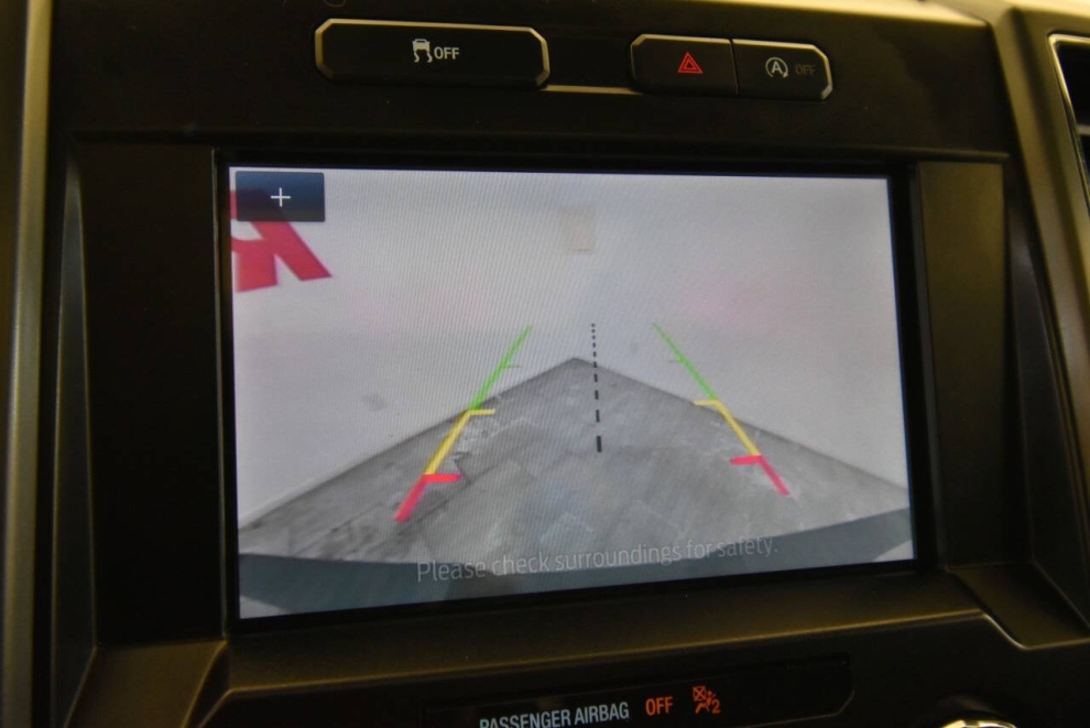 2020 Ford F-150 XLT 4x4 4dr SuperCrew 5.5 ft. SB, Gray, Mileage: 116,789 - photo 21