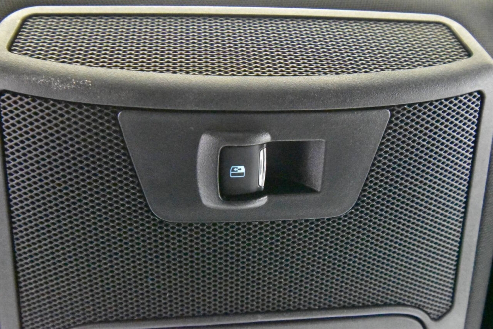 2020 Ford F-150 XLT 4x4 4dr SuperCrew 5.5 ft. SB, Gray, Mileage: 116,789 - photo 22