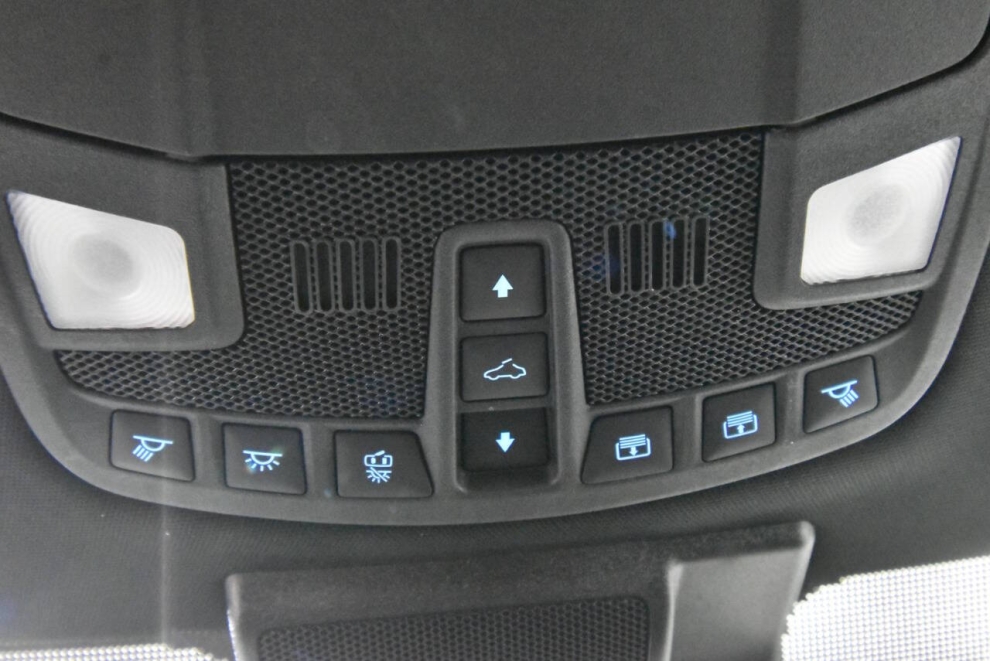 2020 Ford F-150 XLT 4x4 4dr SuperCrew 5.5 ft. SB, Gray, Mileage: 116,789 - photo 23