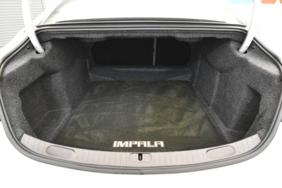 2017 Chevrolet Impala Premier 4dr Sedan, Silver, Mileage: 108,014 - photo 34