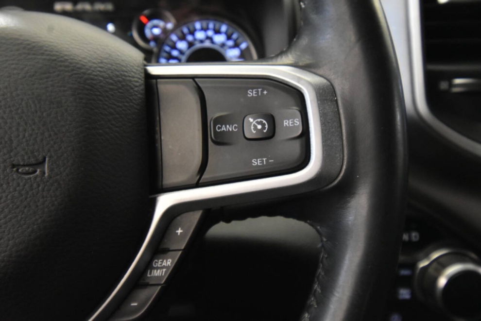 2019 RAM 1500 Big Horn 4x4 4dr Crew Cab 5.6 ft. SB Pickup, Black, Mileage: 85,356 - photo 25