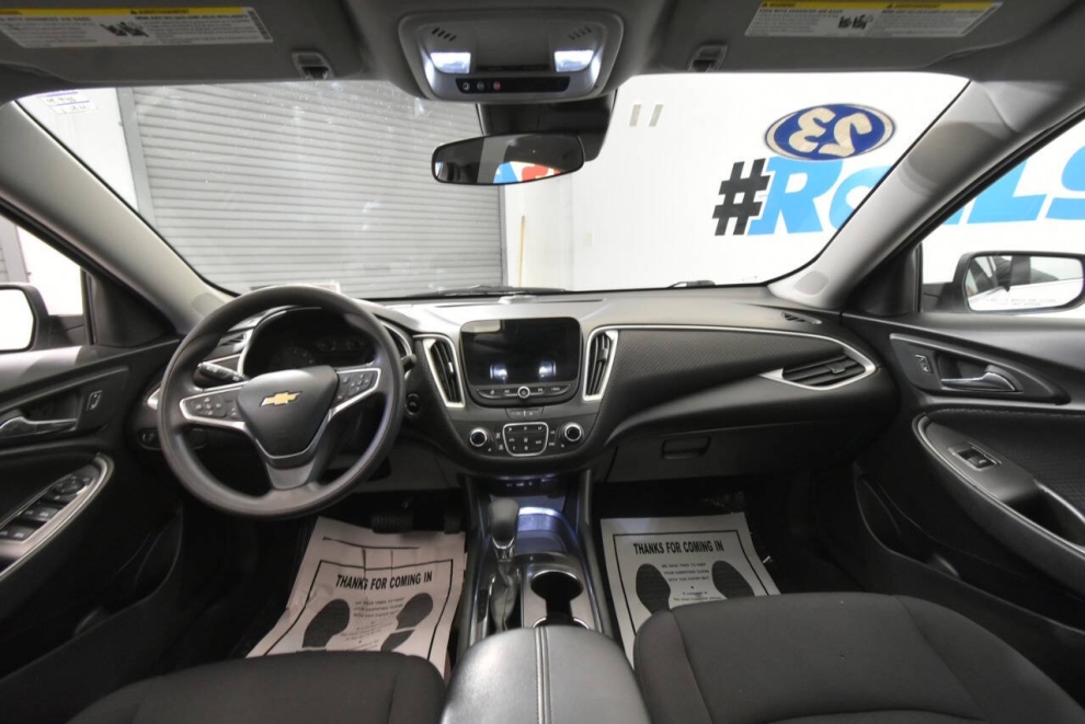 2023 Chevrolet Malibu LT 4dr Sedan w/1LT, White, Mileage: 93,936 - photo 16