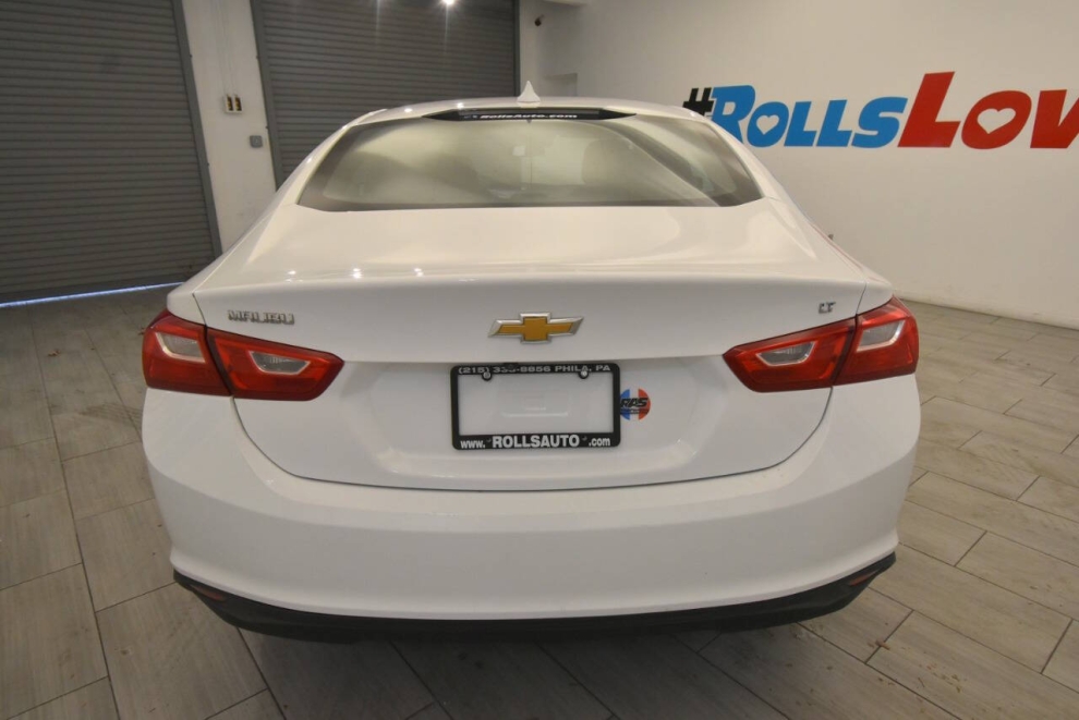 2023 Chevrolet Malibu LT 4dr Sedan w/1LT, White, Mileage: 93,936 - photo 3