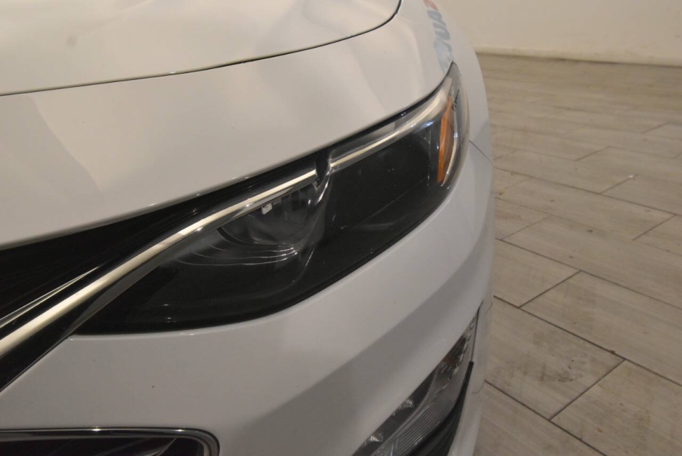 2023 Chevrolet Malibu LT 4dr Sedan w/1LT, White, Mileage: 93,936 - photo 8