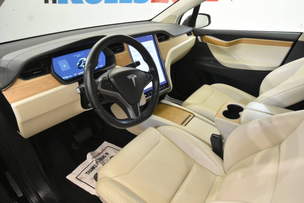 2019 Tesla Model X 100D AWD 4dr SUV, Black, Mileage: 103,958 - photo 11