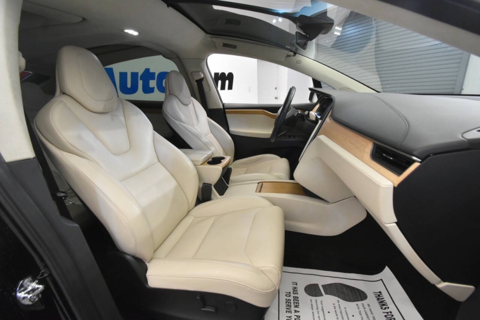 2019 Tesla Model X 100D AWD 4dr SUV, Black, Mileage: 103,958 - photo 16
