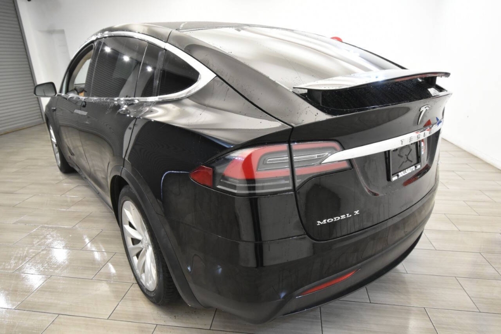 2019 Tesla Model X 100D AWD 4dr SUV, Black, Mileage: 103,958 - photo 2