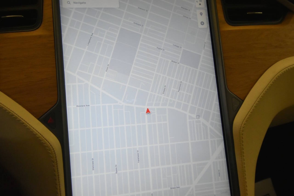 2019 Tesla Model X 100D AWD 4dr SUV, Black, Mileage: 103,958 - photo 21