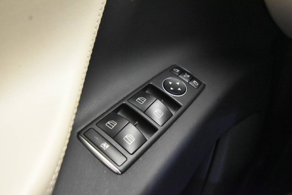 2019 Tesla Model X 100D AWD 4dr SUV, Black, Mileage: 103,958 - photo 28