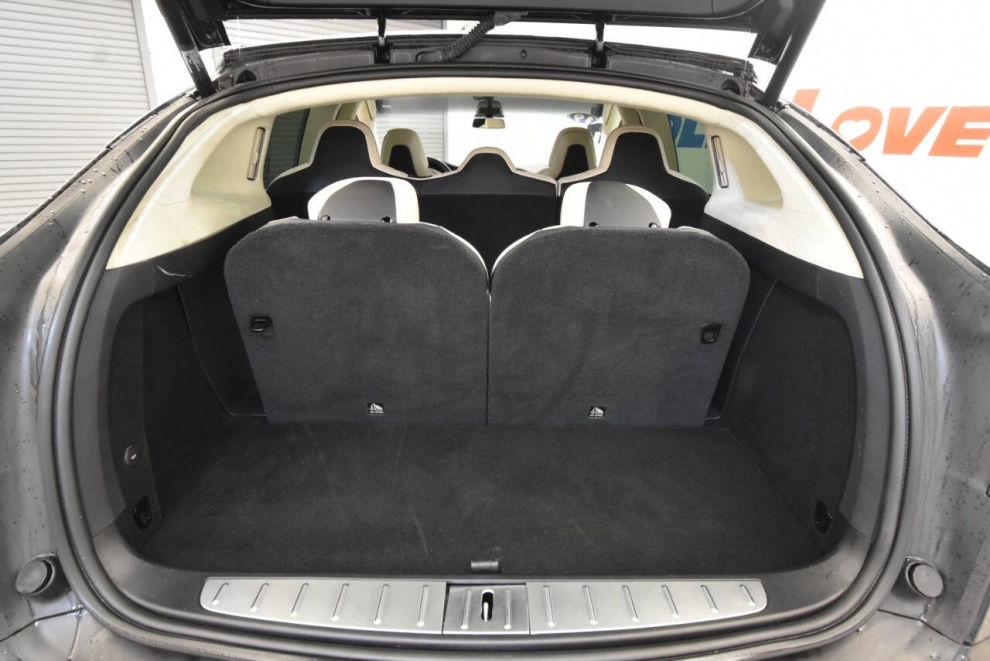 2019 Tesla Model X 100D AWD 4dr SUV, Black, Mileage: 103,958 - photo 31