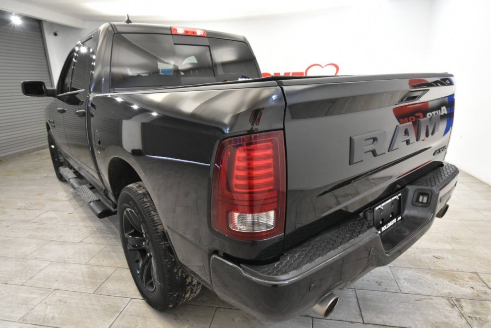 2017 RAM 1500 Night 4x4 4dr Crew Cab 5.5 ft. SB Pickup, BLK, Mileage: 118,402 - photo 2