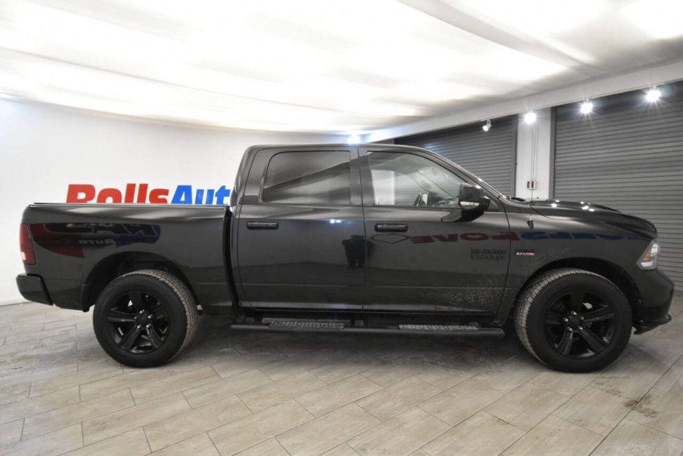 2017 RAM 1500 Night 4x4 4dr Crew Cab 5.5 ft. SB Pickup, BLK, Mileage: 118,402 - photo 5