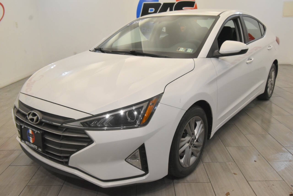 2020 Hyundai Elantra SEL 4dr Sedan, White, Mileage: 75,043 