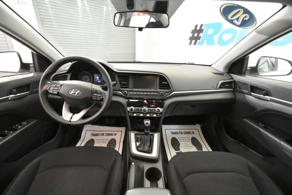 2020 Hyundai Elantra SEL 4dr Sedan, White, Mileage: 75,043 - photo 16