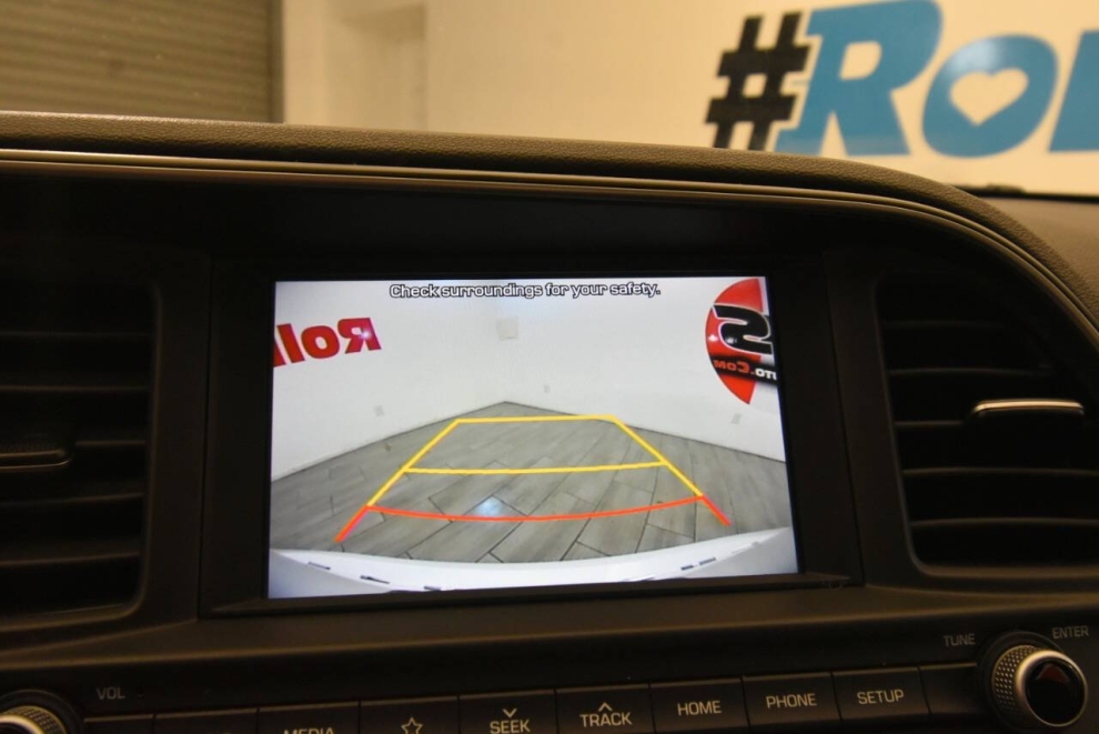 2020 Hyundai Elantra SEL 4dr Sedan, White, Mileage: 75,043 - photo 20