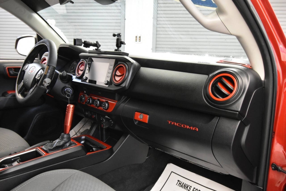 2021 Toyota Tacoma SR 4x4 4dr Access Cab 6.1 ft LB, Red, Mileage: 57,888 - photo 14