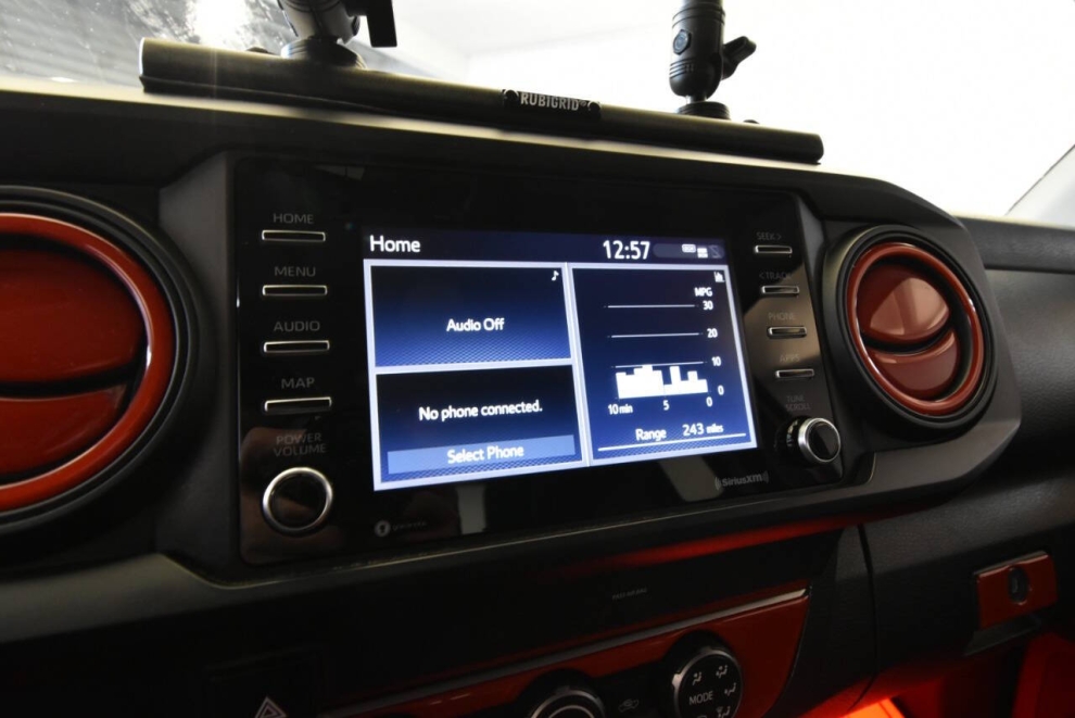 2021 Toyota Tacoma SR 4x4 4dr Access Cab 6.1 ft LB, Red, Mileage: 57,888 - photo 19