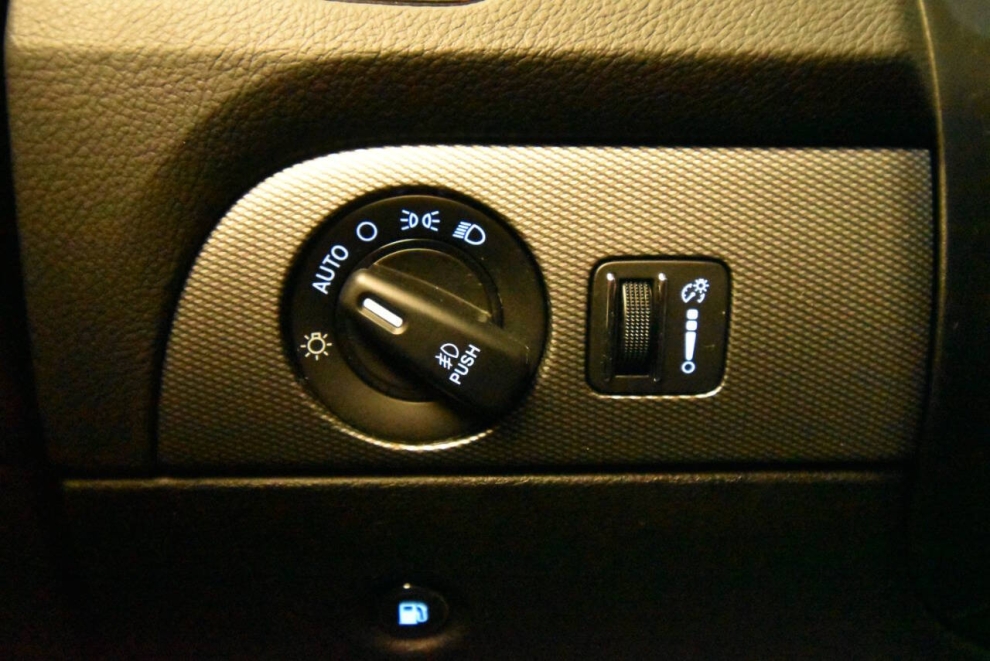 2018 Dodge Durango R/T AWD 4dr SUV, Gray, Mileage: 73,146 - photo 31