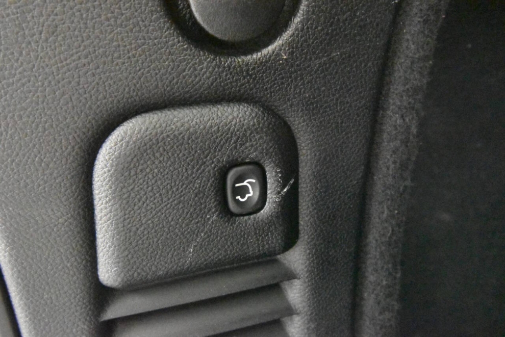 2018 Dodge Durango R/T AWD 4dr SUV, Gray, Mileage: 73,146 - photo 36