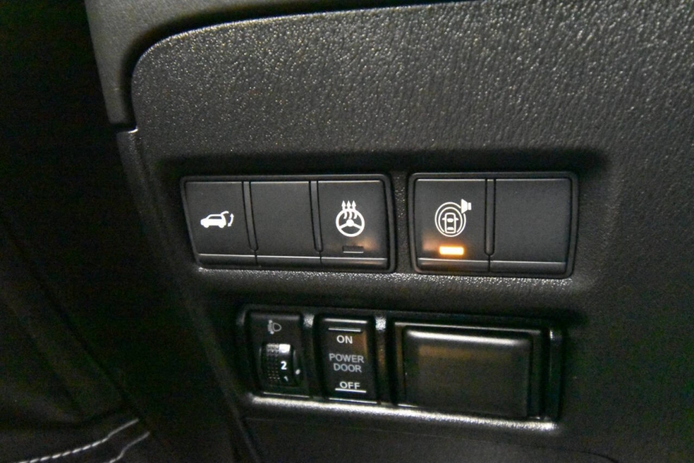 2018 Infiniti QX80 Base AWD 4dr SUV, White, Mileage: 86,007 - photo 32