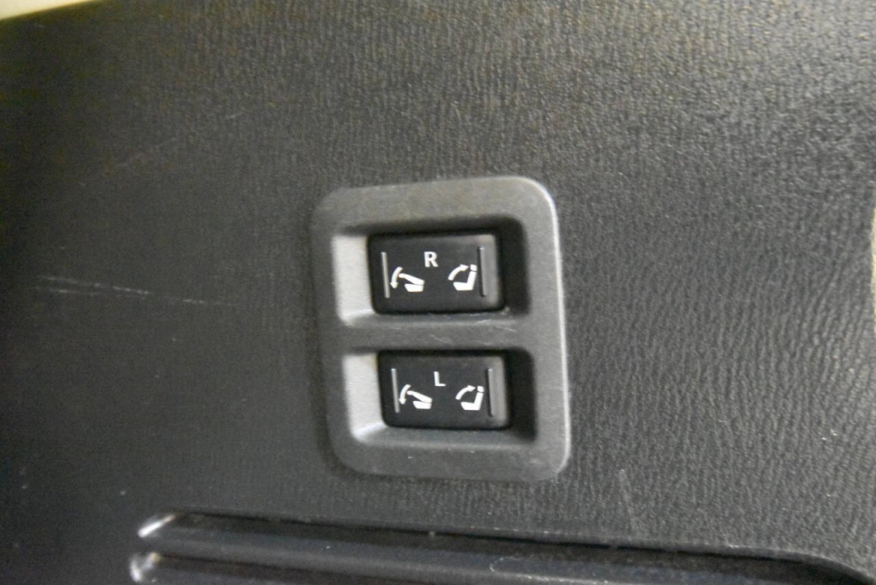 2018 Infiniti QX80 Base AWD 4dr SUV, White, Mileage: 86,007 - photo 37