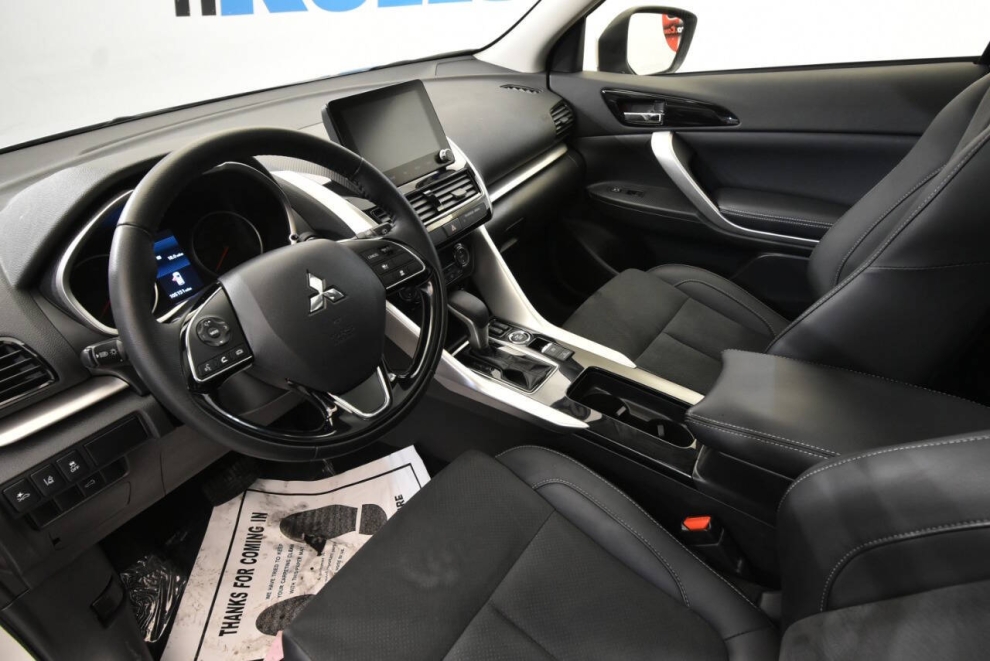 2024 Mitsubishi Eclipse Cross SE AWD 4dr Crossover, Silver, Mileage: 105,131 - photo 11