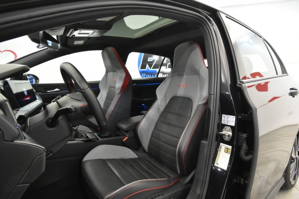 2023 Volkswagen Golf GTI Autobahn 4dr Hatchback 6M, Black, Mileage: 63,806 - photo 10