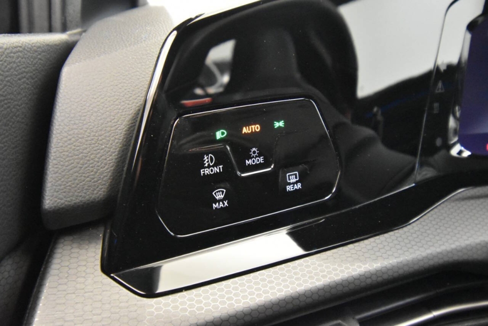 2023 Volkswagen Golf GTI Autobahn 4dr Hatchback 6M, Black, Mileage: 63,806 - photo 28