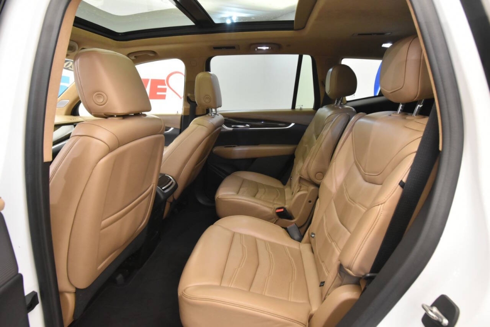 2020 Cadillac XT6 Sport 4x4 4dr SUV, White, Mileage: 83,664 - photo 13