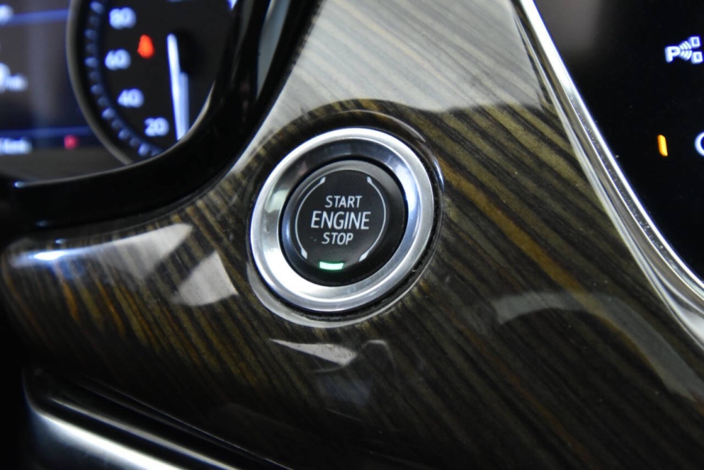 2020 Cadillac XT6 Sport 4x4 4dr SUV, White, Mileage: 83,664 - photo 24