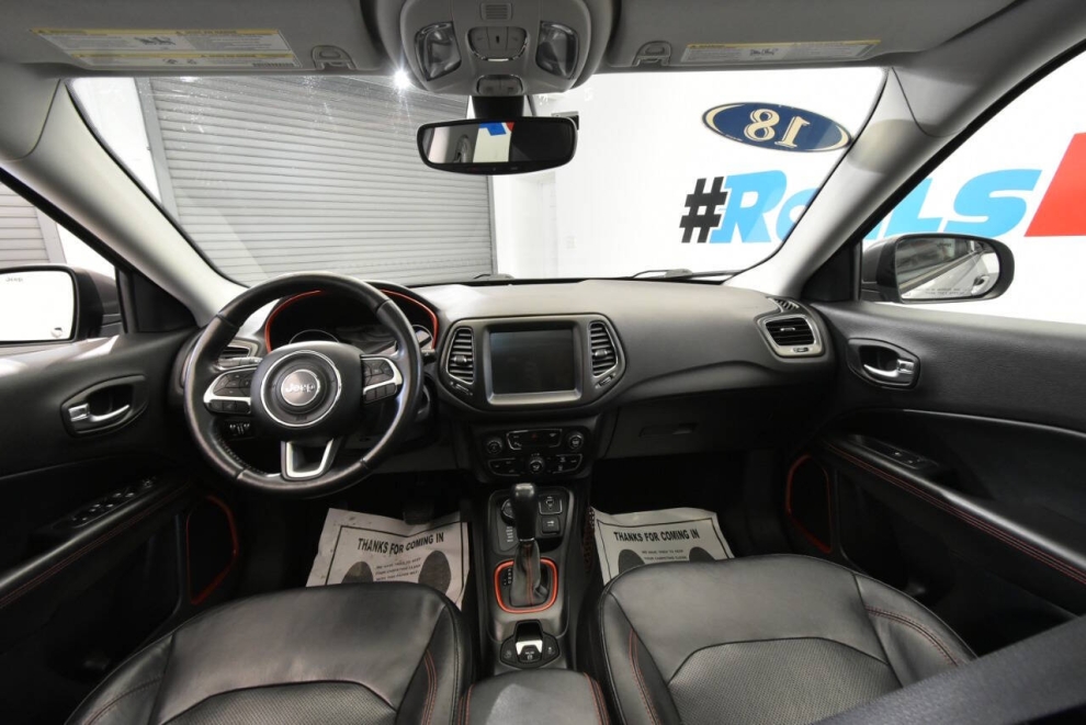 2018 Jeep Compass Trailhawk 4x4 4dr SUV, Gray, Mileage: 94,337 - photo 16