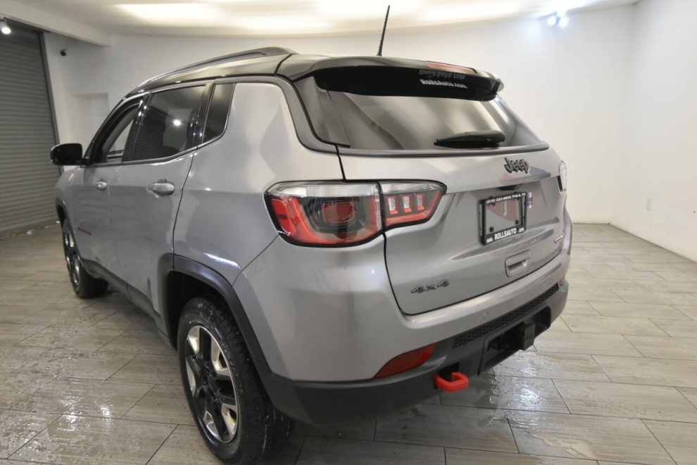 2018 Jeep Compass Trailhawk 4x4 4dr SUV, Gray, Mileage: 94,337 - photo 2