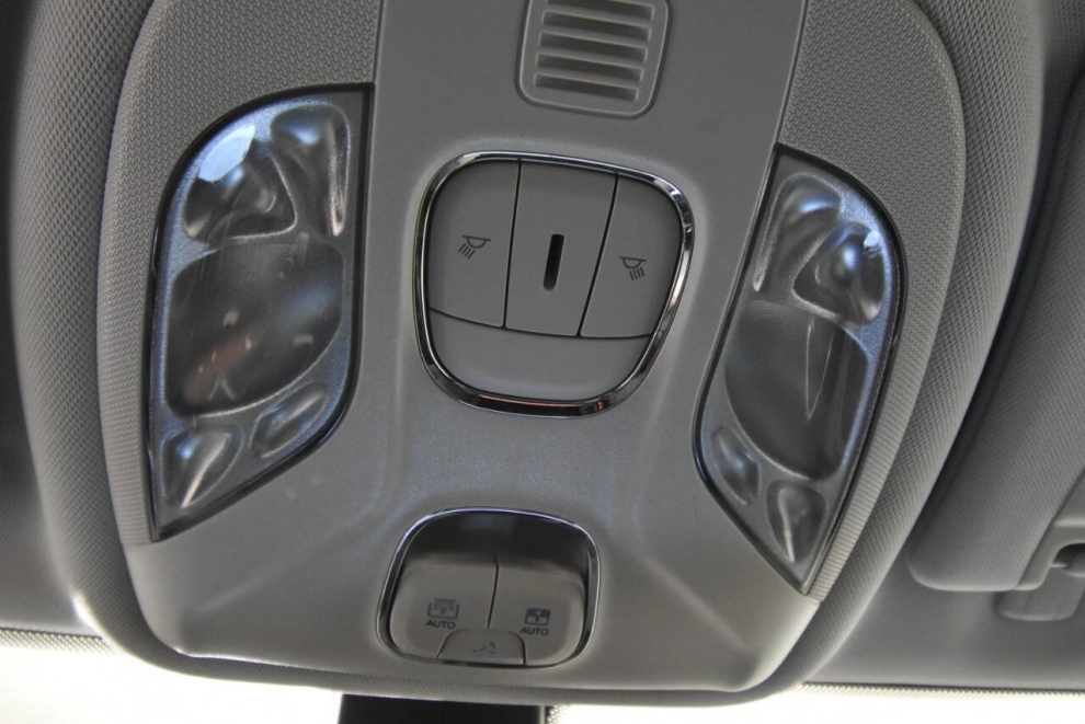 2018 Jeep Compass Trailhawk 4x4 4dr SUV, Gray, Mileage: 94,337 - photo 22