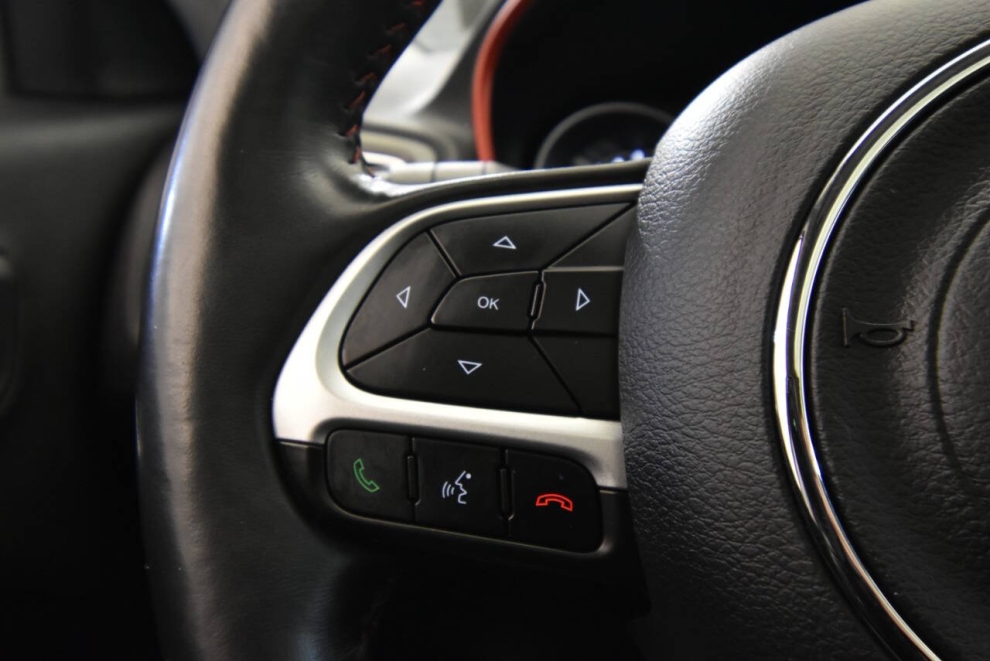 2018 Jeep Compass Trailhawk 4x4 4dr SUV, Gray, Mileage: 94,337 - photo 25