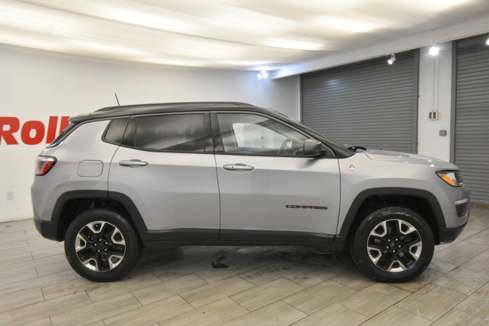 2018 Jeep Compass Trailhawk 4x4 4dr SUV, Gray, Mileage: 94,337 - photo 5
