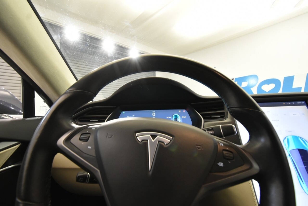 2018 Tesla Model S 100D AWD 4dr Liftback, Gray, Mileage: 66,323 - photo 21