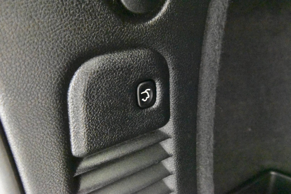 2021 Dodge Durango R/T AWD 4dr SUV, White, Mileage: 65,275 - photo 36