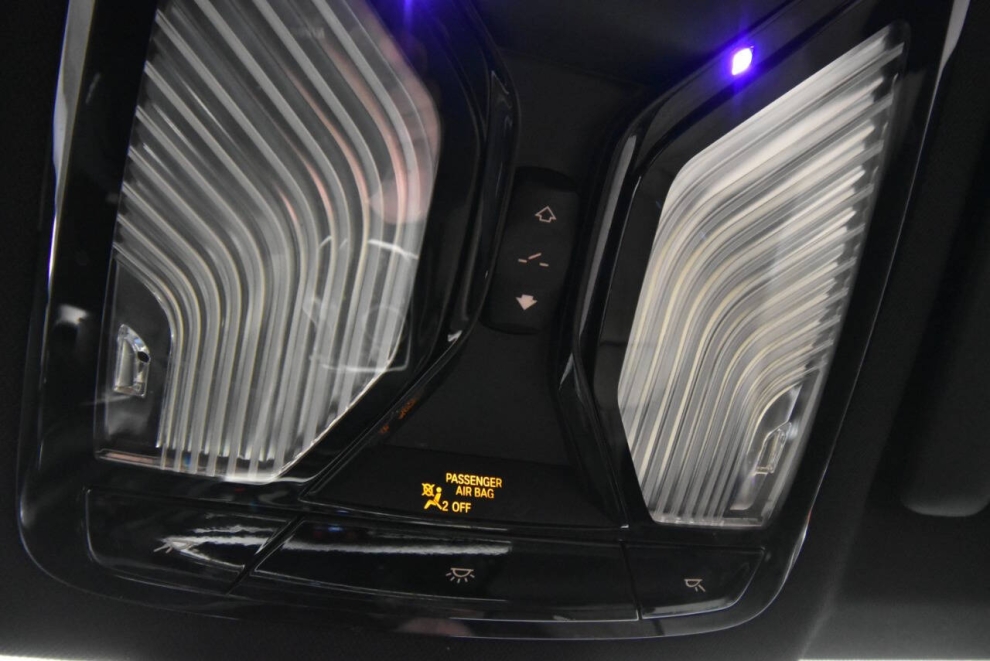 2019 BMW 3 Series 330i xDrive AWD 4dr Sedan, Blue, Mileage: 94,525 - photo 22