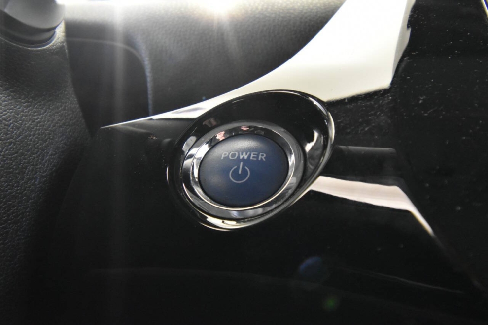 2020 Toyota Prius Prime LE 4dr Hatchback, Black, Mileage: 77,620 - photo 20