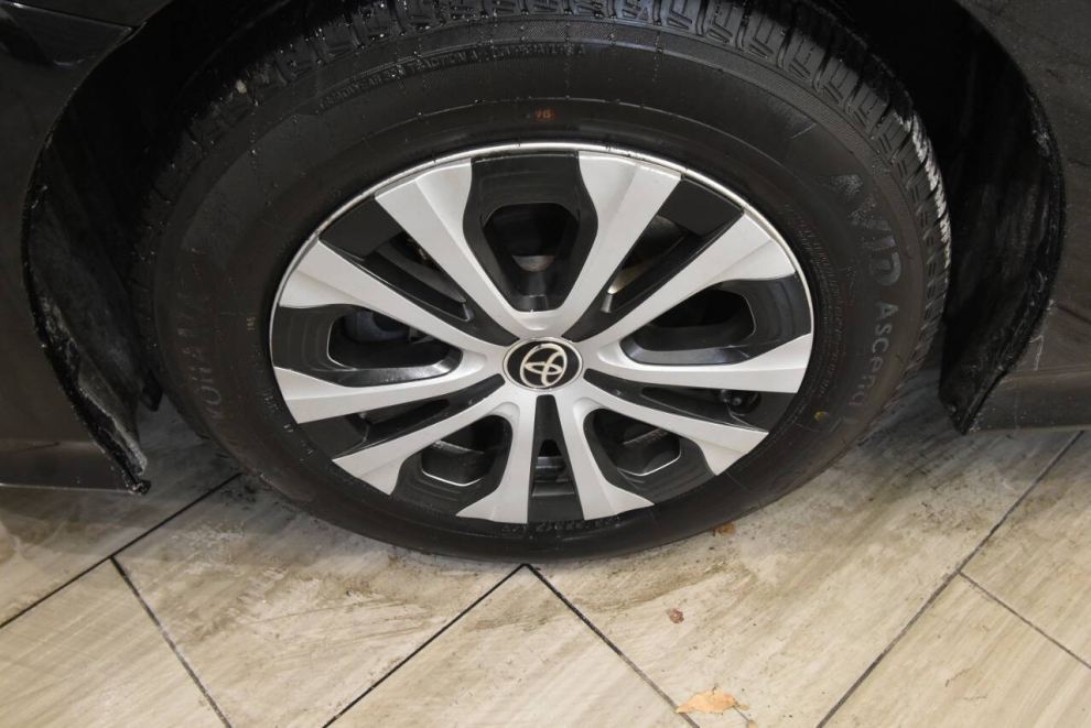 2020 Toyota Prius Prime LE 4dr Hatchback, Black, Mileage: 77,620 - photo 9