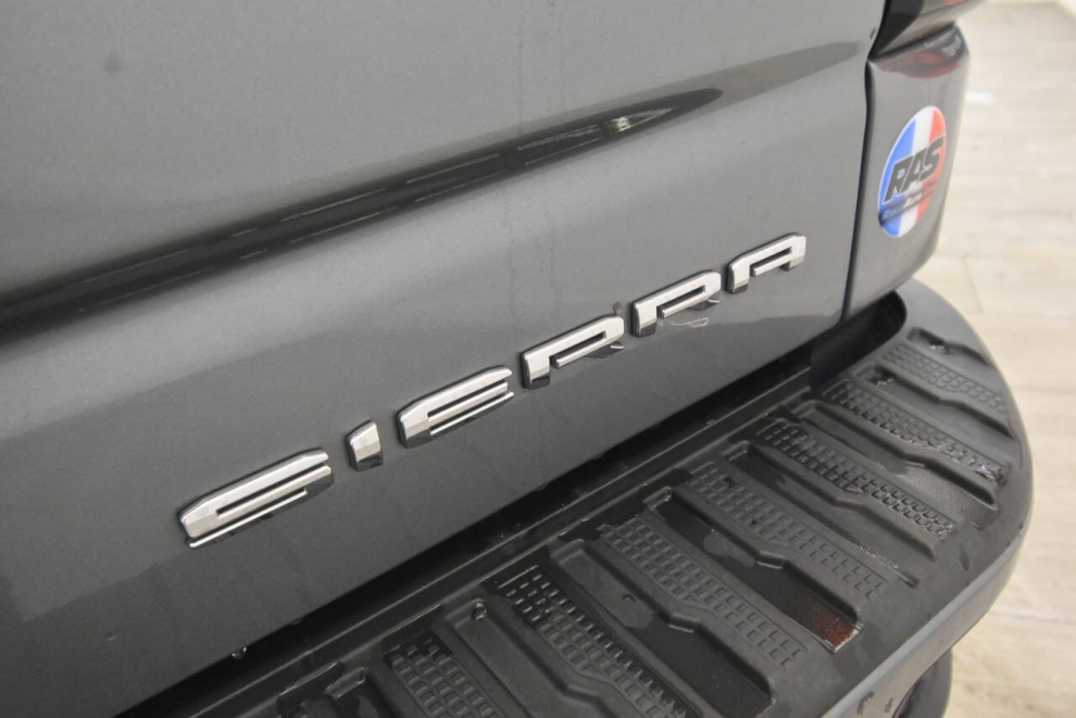 2020 GMC Sierra 1500 Denali 4x4 4dr Crew Cab 5.8 ft. SB, Gray, Mileage: 105,685 - photo 31