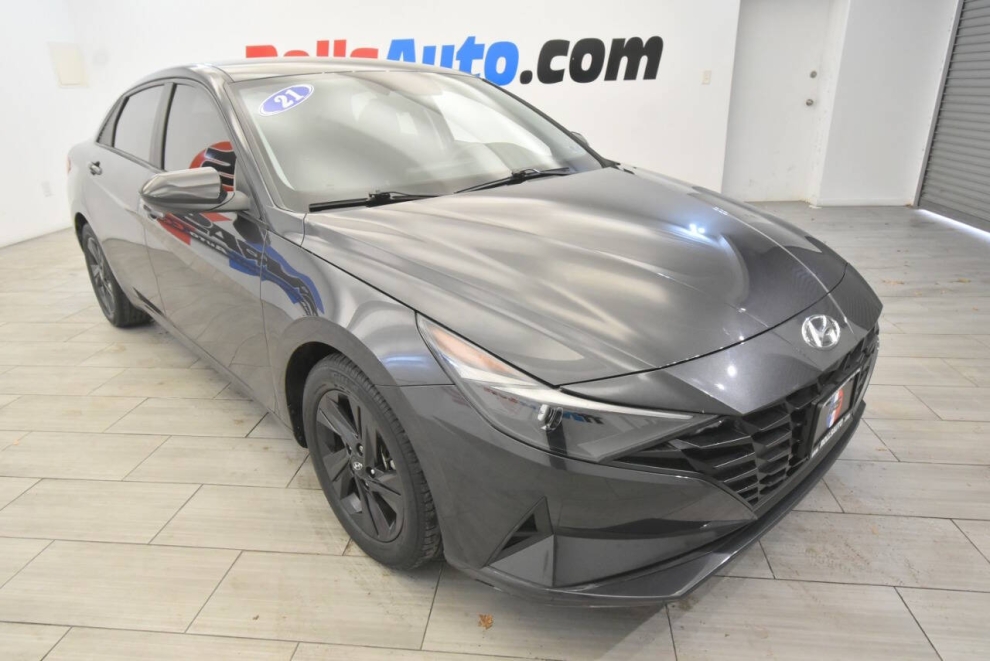 2021 Hyundai Elantra SEL 4dr Sedan, Gray, Mileage: 47,708 - photo 6