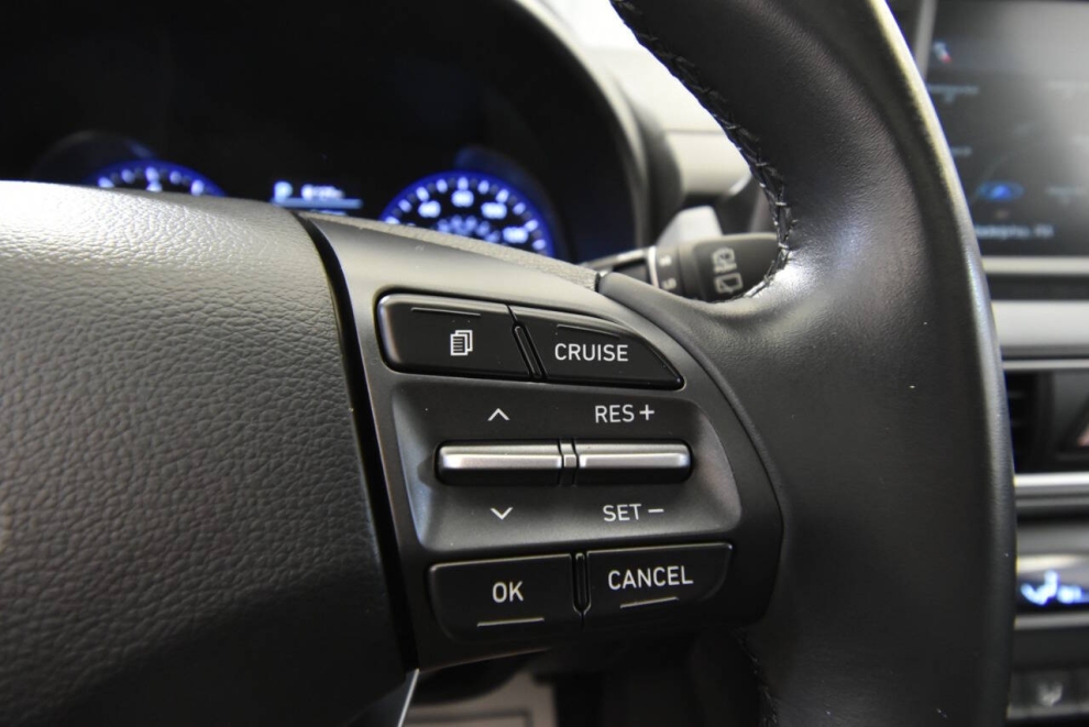 2019 Hyundai Kona Ultimate AWD 4dr Crossover, Blue, Mileage: 66,993 - photo 27