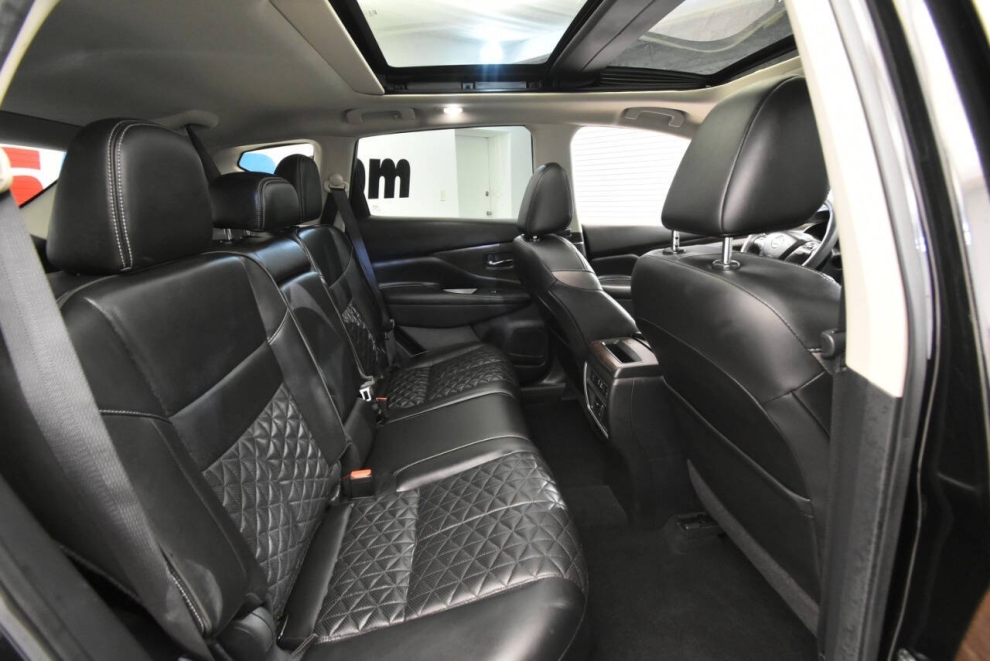 2019 Nissan Murano Platinum AWD 4dr SUV, Black, Mileage: 83,111 - photo 15