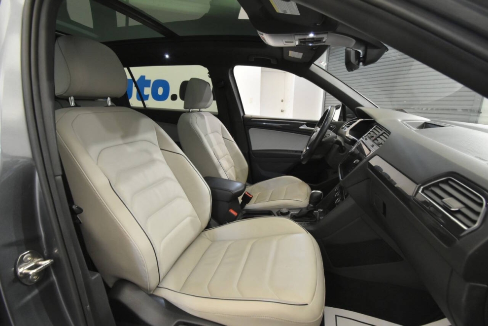 2019 Volkswagen Tiguan SEL Premium R Line 4Motion AWD 4dr SUV, Gray, Mileage: 59,053 - photo 14