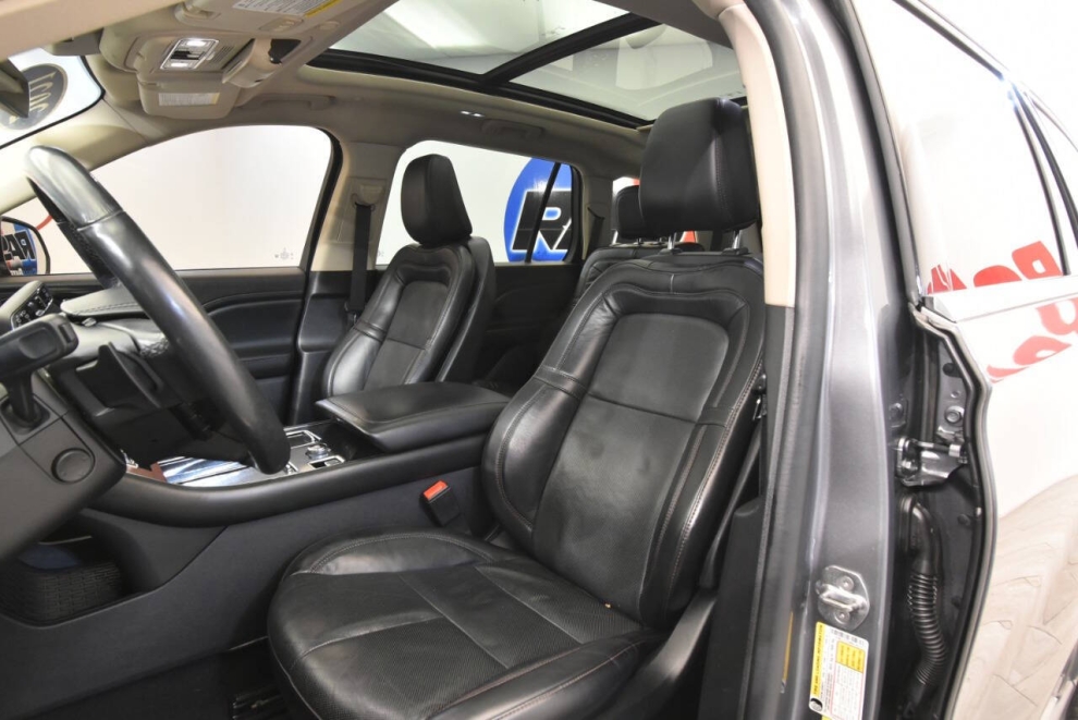 2021 Lincoln Aviator Reserve AWD 4dr SUV, Gray, Mileage: 74,440 - photo 10