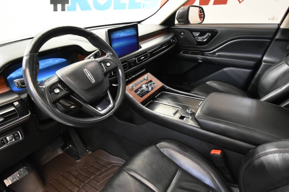 2021 Lincoln Aviator Reserve AWD 4dr SUV, Gray, Mileage: 74,440 - photo 11